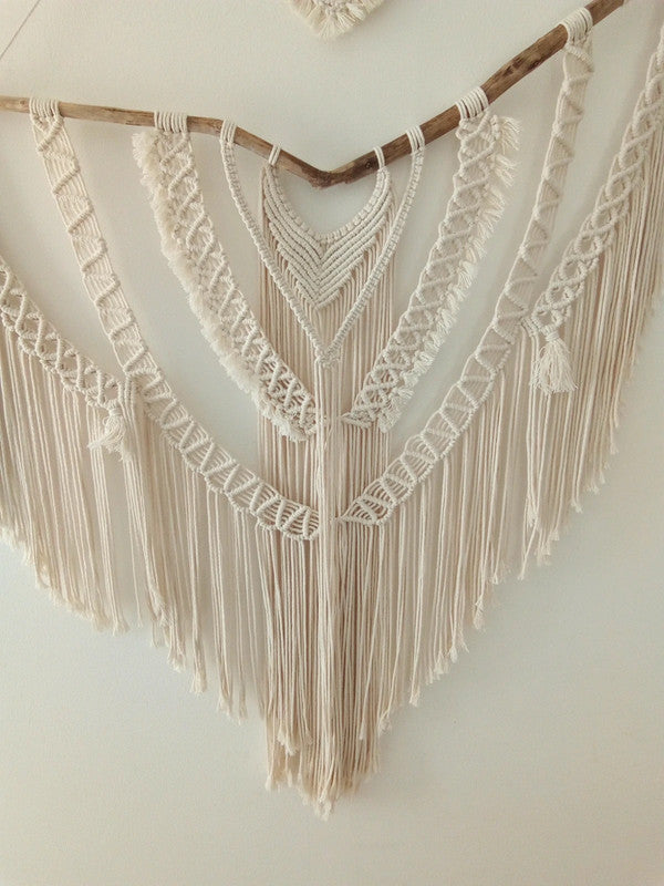 Grand macramé mural