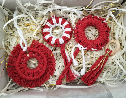 Lot 4 suspensions rouge et blanche pour sapin de Noël
